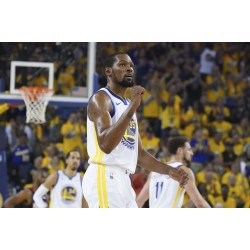 Kevin Durant habla con franqueza sobre sus planes de retiro en su primera entrevista Kevin Durant habla con franqueza sobre sus planes de retiro en su primera entrevista